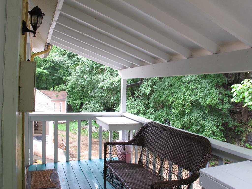 Cottages On Main Eureka Springs Exterior photo